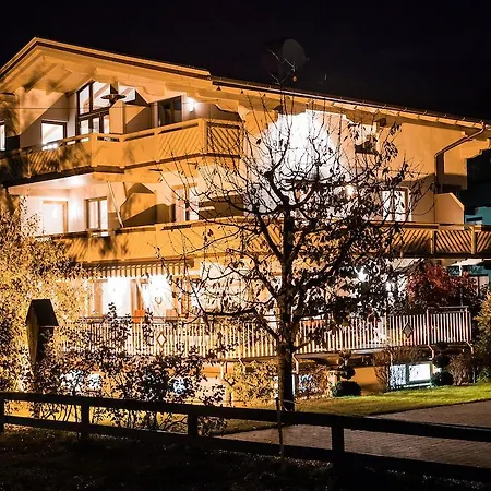 Huditz * Zell am Ziller